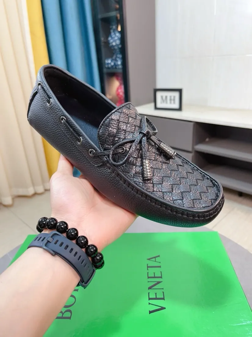 Ex-factory price 420🌹🌹【Super comfortable soft sole BV woven beanie shoes】Fashion hot style ⭐️⭐️⭐️BV Men's casual shoes 🎈High-quality cowhide upper, woven cowhide upper with metal buckle decoration, perfect fit, full of personality and fashionable charm, genuine leather lining ⚠️⚠️Flexible and lightweight outsole, fashionable and handsome, size: 38-44, 37+45 can be customized